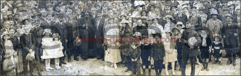 Armenians assmbled in Nazareth Church. Easter 1915 ArmeniansOfCalcutta1909